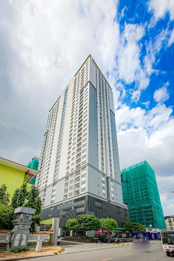 9Trip Stay In Soho Residence - 3 Bedrooms Apartment In District 1, Next To Bui Vien Walking Street - Free Saigon Nightlife Walking Tour Ho-Chi-Minh-Stadt Exterior foto
